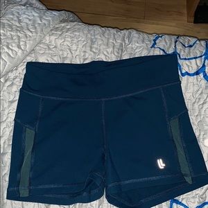 Gym compression short !